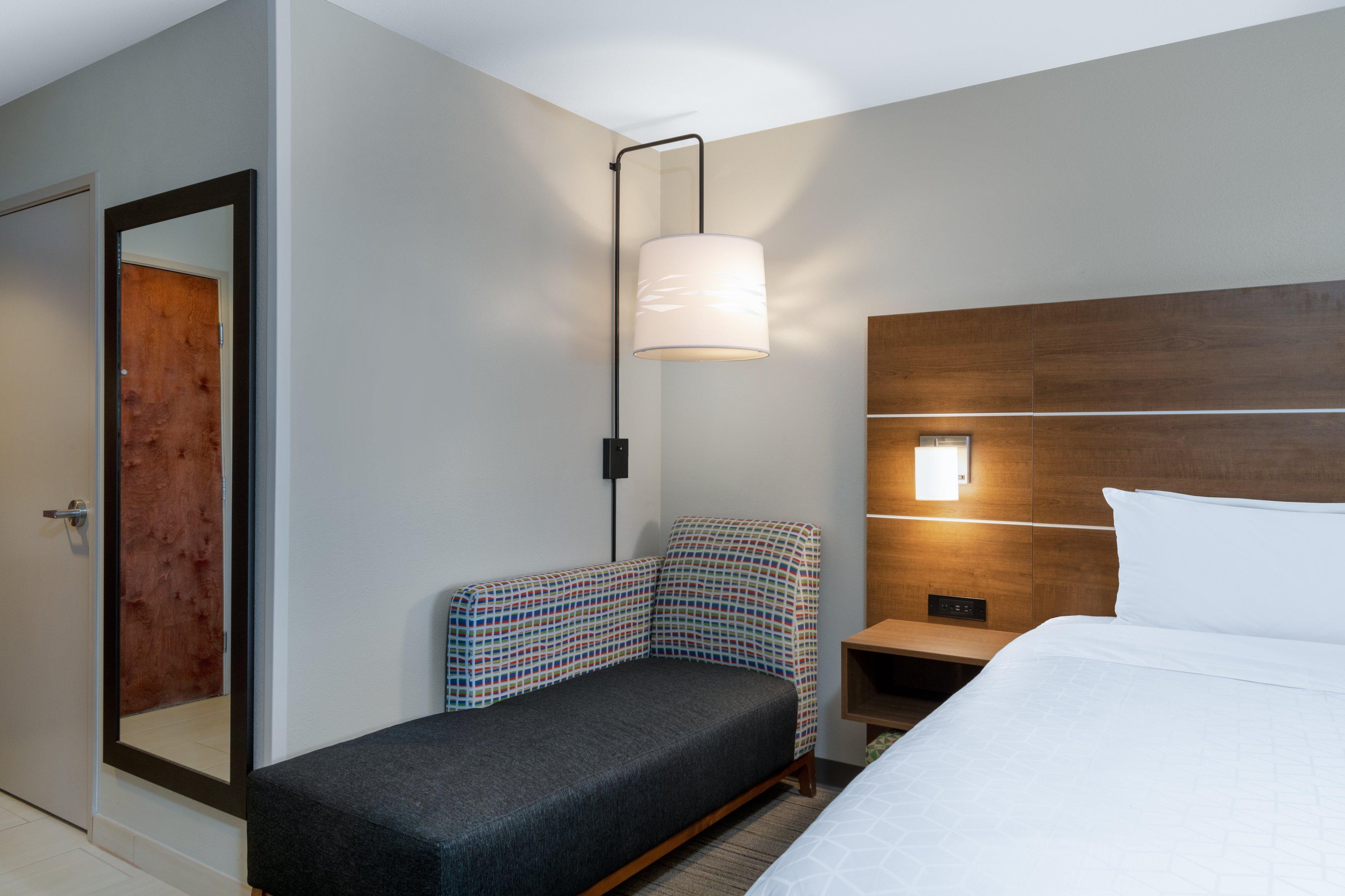 Holiday Inn Express & Suites Colorado Springs-Airport By Ihg Exteriör bild