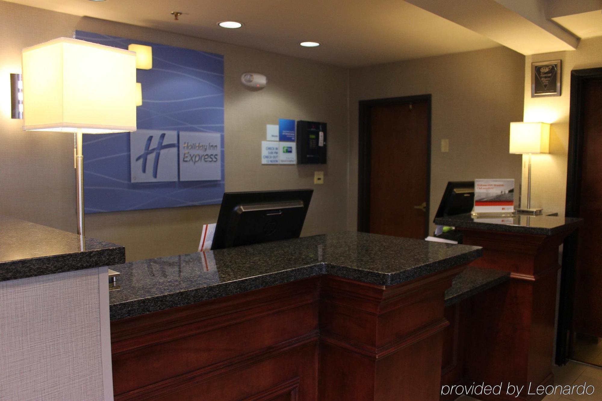 Holiday Inn Express & Suites Colorado Springs-Airport By Ihg Exteriör bild